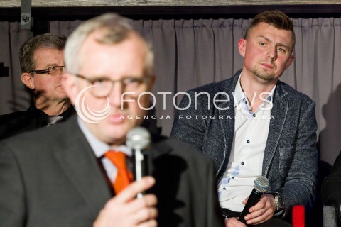  24.11.2013 RZESZOW<br />DEBATA PROGRAMOWA O SPORCIE PARTII TWOJ RUCH<br />N/Z KRZYSZTOF IGNACZAK SIATKARZ ASSECO RESOVIA MAREK SIWIEC<br /> 