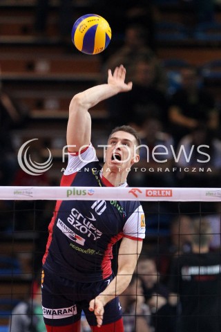  27.11.2013 RZESZOW <br />SIATKOWKA PLUS LIGA 2013/2014 MEN VOLLEYBALL POLAND POLISH PLUSLIGA LEAGUE SEASON 2013/2014 <br />MECZ ASSECO RESOVIA RZESZOW - ZAKSA KEDZIERZYN KOZLE <br />N/Z WOJCIECH FERENS SYLWETKA<br /> 