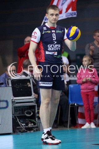  27.11.2013 RZESZOW <br />SIATKOWKA PLUS LIGA 2013/2014 MEN VOLLEYBALL POLAND POLISH PLUSLIGA LEAGUE SEASON 2013/2014 <br />MECZ ASSECO RESOVIA RZESZOW - ZAKSA KEDZIERZYN KOZLE <br />N/Z LUKASZ WISNIEWSKI SYLWETKA<br /> 