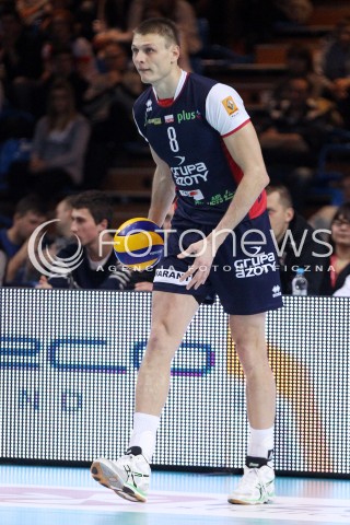  27.11.2013 RZESZOW <br />SIATKOWKA PLUS LIGA 2013/2014 MEN VOLLEYBALL POLAND POLISH PLUSLIGA LEAGUE SEASON 2013/2014 <br />MECZ ASSECO RESOVIA RZESZOW - ZAKSA KEDZIERZYN KOZLE <br />N/Z JURIJ GLADYR SYLWETKA<br /> 