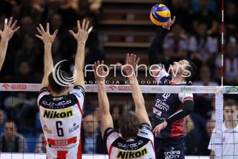  27.11.2013 RZESZOW <br />SIATKOWKA PLUS LIGA 2013/2014 MEN VOLLEYBALL POLAND POLISH PLUSLIGA LEAGUE SEASON 2013/2014 <br />MECZ ASSECO RESOVIA RZESZOW - ZAKSA KEDZIERZYN KOZLE <br />N/Z MICHAL RUCIAK GRZEGORZ KOSOK JOCHEN SCHOPS <br /> 