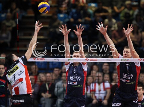  27.11.2013 RZESZOW <br />SIATKOWKA PLUS LIGA 2013/2014 MEN VOLLEYBALL POLAND POLISH PLUSLIGA LEAGUE SEASON 2013/2014 <br />MECZ ASSECO RESOVIA RZESZOW - ZAKSA KEDZIERZYN KOZLE <br />N/Z PAWEL ZAGUMNY JURIJ GLADYR OLIEG ACHREM <br /> 