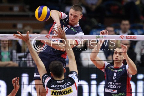  27.11.2013 RZESZOW <br />SIATKOWKA PLUS LIGA 2013/2014 MEN VOLLEYBALL POLAND POLISH PLUSLIGA LEAGUE SEASON 2013/2014 <br />MECZ ASSECO RESOVIA RZESZOW - ZAKSA KEDZIERZYN KOZLE <br />N/Z JURIJ GLADYR GRZEGORZ KOSOK <br /> 