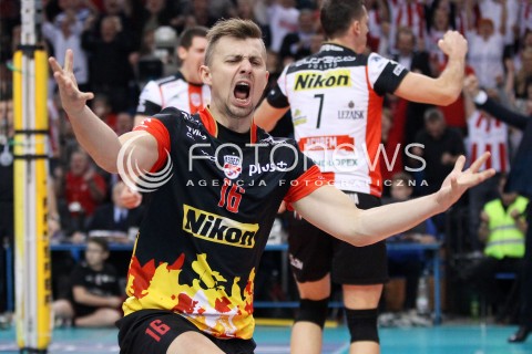  27.11.2013 RZESZOW <br />SIATKOWKA PLUS LIGA 2013/2014 MEN VOLLEYBALL POLAND POLISH PLUSLIGA LEAGUE SEASON 2013/2014 <br />MECZ ASSECO RESOVIA RZESZOW - ZAKSA KEDZIERZYN KOZLE <br />N/Z KRZYSZTOF IGNACZAK SYLWETKA RADOSC EMOCJE <br /> 