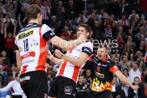  27.11.2013 RZESZOW <br />SIATKOWKA PLUS LIGA 2013/2014 MEN VOLLEYBALL POLAND POLISH PLUSLIGA LEAGUE SEASON 2013/2014 <br />MECZ ASSECO RESOVIA RZESZOW - ZAKSA KEDZIERZYN KOZLE <br />N/Z NIKOLAY PENCZEV PENCHEV KRZYSZTOF IGNACZAK RADOSC EMOCJE <br /> 