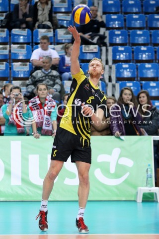  30.11.2013 RZESZOW <br />SIATKOWKA PLUS LIGA 2013/2014 MEN VOLLEYBALL POLAND POLISH PLUSLIGA LEAGUE SEASON 2013/2014 <br />MECZ ASSECO RESOVIA RZESZOW - LOTOS TREFL GDANSK<br />N/Z JAKUB JAROSZ SYLWETKA<br /> 