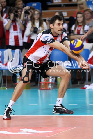  30.11.2013 RZESZOW <br />SIATKOWKA PLUS LIGA 2013/2014 MEN VOLLEYBALL POLAND POLISH PLUSLIGA LEAGUE SEASON 2013/2014 <br />MECZ ASSECO RESOVIA RZESZOW - LOTOS TREFL GDANSK<br />N/Z GRZEGORZ KOSOK SYLWETKA<br /> 