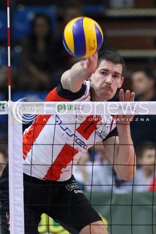  30.11.2013 RZESZOW <br />SIATKOWKA PLUS LIGA 2013/2014 MEN VOLLEYBALL POLAND POLISH PLUSLIGA LEAGUE SEASON 2013/2014 <br />MECZ ASSECO RESOVIA RZESZOW - LOTOS TREFL GDANSK<br />N/Z DAWID KONARSKI SYLWETKA<br /> 