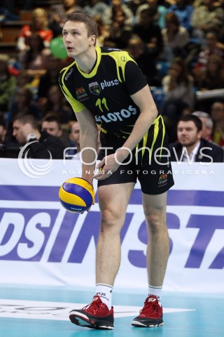  30.11.2013 RZESZOW <br />SIATKOWKA PLUS LIGA 2013/2014 MEN VOLLEYBALL POLAND POLISH PLUSLIGA LEAGUE SEASON 2013/2014 <br />MECZ ASSECO RESOVIA RZESZOW - LOTOS TREFL GDANSK<br />N/Z MACIEJ ZAJDER SYLWETKA<br /> 