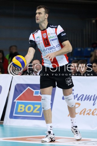  30.11.2013 RZESZOW <br />SIATKOWKA PLUS LIGA 2013/2014 MEN VOLLEYBALL POLAND POLISH PLUSLIGA LEAGUE SEASON 2013/2014 <br />MECZ ASSECO RESOVIA RZESZOW - LOTOS TREFL GDANSK<br />N/Z PETER VERES SYLWETKA<br /> 