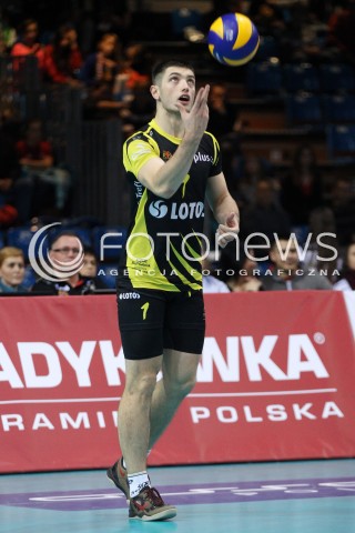  30.11.2013 RZESZOW <br />SIATKOWKA PLUS LIGA 2013/2014 MEN VOLLEYBALL POLAND POLISH PLUSLIGA LEAGUE SEASON 2013/2014 <br />MECZ ASSECO RESOVIA RZESZOW - LOTOS TREFL GDANSK<br />N/Z WOJCIECH ZALINSKI SYLWETKA<br /> 