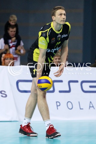  30.11.2013 RZESZOW <br />SIATKOWKA PLUS LIGA 2013/2014 MEN VOLLEYBALL POLAND POLISH PLUSLIGA LEAGUE SEASON 2013/2014 <br />MECZ ASSECO RESOVIA RZESZOW - LOTOS TREFL GDANSK<br />N/Z MACIEJ ZAJDER SYLWETKA<br /> 