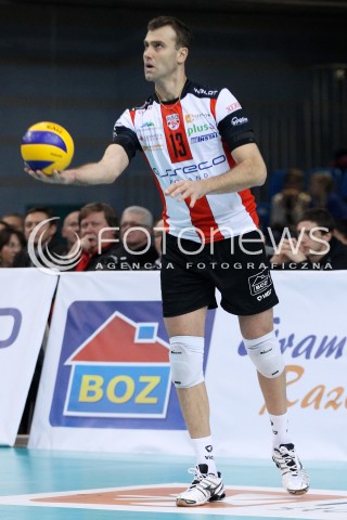  30.11.2013 RZESZOW <br />SIATKOWKA PLUS LIGA 2013/2014 MEN VOLLEYBALL POLAND POLISH PLUSLIGA LEAGUE SEASON 2013/2014 <br />MECZ ASSECO RESOVIA RZESZOW - LOTOS TREFL GDANSK<br />N/Z PETER VERES SYLWETKA<br /> 