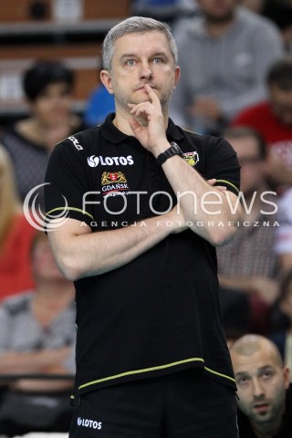  30.11.2013 RZESZOW <br />SIATKOWKA PLUS LIGA 2013/2014 MEN VOLLEYBALL POLAND POLISH PLUSLIGA LEAGUE SEASON 2013/2014 <br />MECZ ASSECO RESOVIA RZESZOW - LOTOS TREFL GDANSK<br />N/Z RADOSLAW PANAS TRENER ( HEAD COACH ) SYLWETKA<br /> 