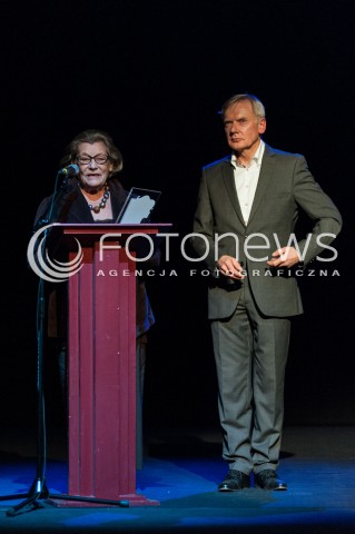  02.12.2013 WARSZAWA TEATR ATENEUM<br />HEROINA POLSKIEGO KINA 2013<br />N/Z ANDRZEJ PRECIGS BARBARA HOROWIANKA<br /> 