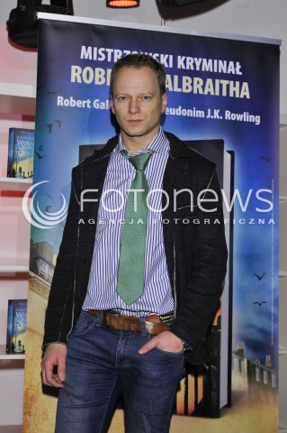  03.12.2013 WARSZAWA EMPIK<br />PROMOCJA KSIAZKI WOLANIE KUKULKI  W WARSZAWIE<br />N/Z MACIEJ STUHR <br /> 