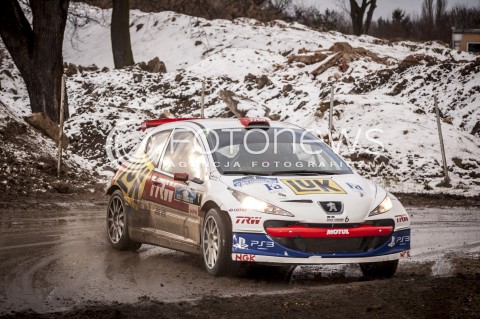  07.11.2013 WARSZAWA 51 RAJD BARBORKI WARSZAWSKIEJ N/Z TOMASZ KUCHAR DANIEL DYMURSKI W PEUGEOT 207 S2000 NA OS CYTADELA  