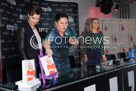  10.12.2013 WARSZAWA EMPIK<br />SPOTKANIE Z MALGORZATA TUSK<br />N/Z DANUTA STENKA DOROTA WELLMAN MALGORZATA TUSK<br /> 