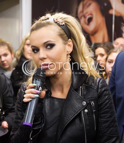  12.12.2013 RZESZOW<br />DODA NA OTWARCIU SKLEPU MEDIA EXPERT W RZESZOWIE<br />N/Z DODA DOROTA RABCZEWSKA<br /> 