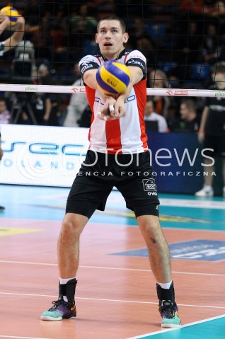  15.12.2013 RZESZOW <br />SIATKOWKA PLUS LIGA 2013/2014 MEN VOLLEYBALL POLAND POLISH PLUSLIGA LEAGUE SEASON 2013/2014 <br />MECZ ASSECO RESOVIA RZESZOW - INDYKPOL AZS OLSZTYN<br />N/Z DAWID KONARSKI SYLWETKA <br /> 