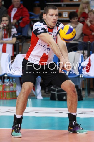  15.12.2013 RZESZOW <br />SIATKOWKA PLUS LIGA 2013/2014 MEN VOLLEYBALL POLAND POLISH PLUSLIGA LEAGUE SEASON 2013/2014 <br />MECZ ASSECO RESOVIA RZESZOW - INDYKPOL AZS OLSZTYN<br />N/Z DAWID KONARSKI SYLWETKA <br /> 