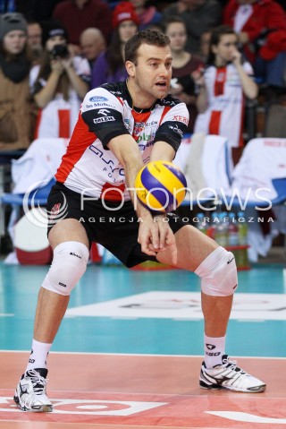  15.12.2013 RZESZOW <br />SIATKOWKA PLUS LIGA 2013/2014 MEN VOLLEYBALL POLAND POLISH PLUSLIGA LEAGUE SEASON 2013/2014 <br />MECZ ASSECO RESOVIA RZESZOW - INDYKPOL AZS OLSZTYN<br />N/Z PETER VERES SYLWETKA <br /> 