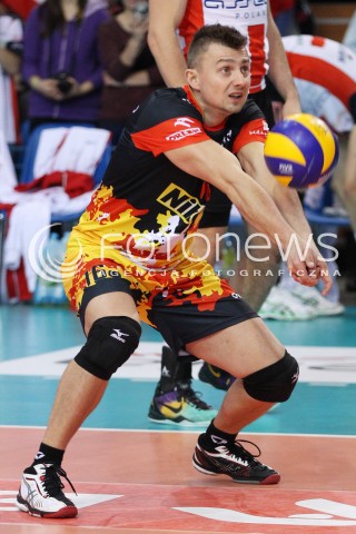  15.12.2013 RZESZOW <br />SIATKOWKA PLUS LIGA 2013/2014 MEN VOLLEYBALL POLAND POLISH PLUSLIGA LEAGUE SEASON 2013/2014 <br />MECZ ASSECO RESOVIA RZESZOW - INDYKPOL AZS OLSZTYN<br />N/Z KRZYSZTOF IGNACZAK SYLWETKA <br /> 