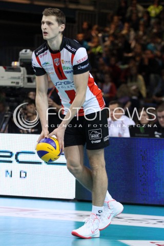  15.12.2013 RZESZOW <br />SIATKOWKA PLUS LIGA 2013/2014 MEN VOLLEYBALL POLAND POLISH PLUSLIGA LEAGUE SEASON 2013/2014 <br />MECZ ASSECO RESOVIA RZESZOW - INDYKPOL AZS OLSZTYN<br />N/Z PIOTR NOWAKOWSKI SYLWETKA <br /> 