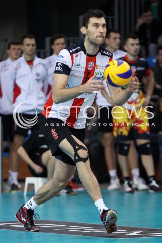  15.12.2013 RZESZOW <br />SIATKOWKA PLUS LIGA 2013/2014 MEN VOLLEYBALL POLAND POLISH PLUSLIGA LEAGUE SEASON 2013/2014 <br />MECZ ASSECO RESOVIA RZESZOW - INDYKPOL AZS OLSZTYN<br />N/Z GRZEGORZ KOSOK SYLWETKA <br /> 