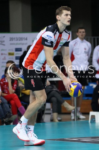  15.12.2013 RZESZOW <br />SIATKOWKA PLUS LIGA 2013/2014 MEN VOLLEYBALL POLAND POLISH PLUSLIGA LEAGUE SEASON 2013/2014 <br />MECZ ASSECO RESOVIA RZESZOW - INDYKPOL AZS OLSZTYN<br />N/Z PIOTR NOWAKOWSKI SYLWETKA <br /> 