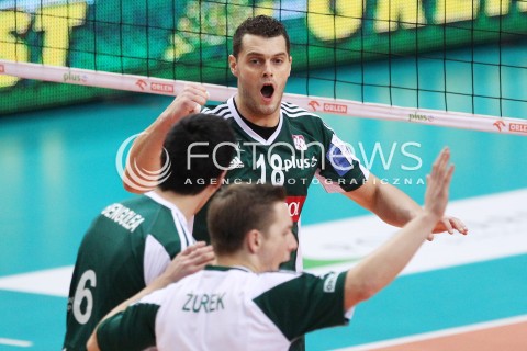  15.12.2013 RZESZOW <br />SIATKOWKA PLUS LIGA 2013/2014 MEN VOLLEYBALL POLAND POLISH PLUSLIGA LEAGUE SEASON 2013/2014 <br />MECZ ASSECO RESOVIA RZESZOW - INDYKPOL AZS OLSZTYN<br />N/Z PIOTR LUKA PABLO BENGOLEA MICHAL ZUREK RADOSC EMOCJE <br /> 