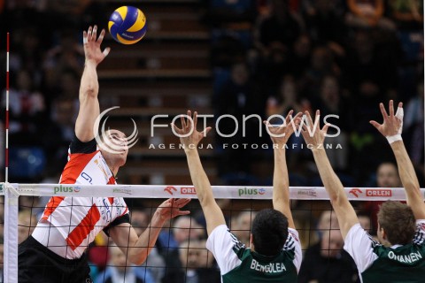  15.12.2013 RZESZOW <br />SIATKOWKA PLUS LIGA 2013/2014 MEN VOLLEYBALL POLAND POLISH PLUSLIGA LEAGUE SEASON 2013/2014 <br />MECZ ASSECO RESOVIA RZESZOW - INDYKPOL AZS OLSZTYN<br />N/Z DAWID KONARSKI PABLO BENGOLEA MATTI OIVANEN <br /> 