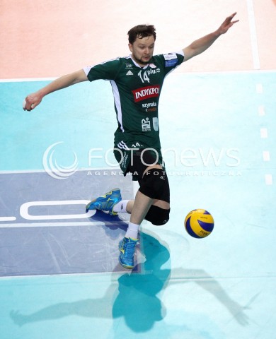  15.12.2013 RZESZOW <br />SIATKOWKA PLUS LIGA 2013/2014 MEN VOLLEYBALL POLAND POLISH PLUSLIGA LEAGUE SEASON 2013/2014 <br />MECZ ASSECO RESOVIA RZESZOW - INDYKPOL AZS OLSZTYN<br />N/Z GRZEGORZ PAJAK OBRONA SYLWETKA <br /> 