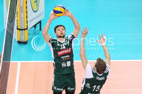  15.12.2013 RZESZOW <br />SIATKOWKA PLUS LIGA 2013/2014 MEN VOLLEYBALL POLAND POLISH PLUSLIGA LEAGUE SEASON 2013/2014 <br />MECZ ASSECO RESOVIA RZESZOW - INDYKPOL AZS OLSZTYN<br />N/Z GRZEGORZ PAJAK MATTI OIVANEN <br /> 