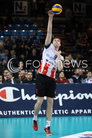  18.12.2013 RZESZOW POLAND <br />SIATKOWKA LIGA MISTRZOW MEN CEV VOLLEYBALL CHAMPIONS LEAGUE 2013 MATCH <br />ASSECO RESOVIA - PARIS VOLLEY <br />N/Z JOCHEN SCHOPS SYLWETKA <br /> 