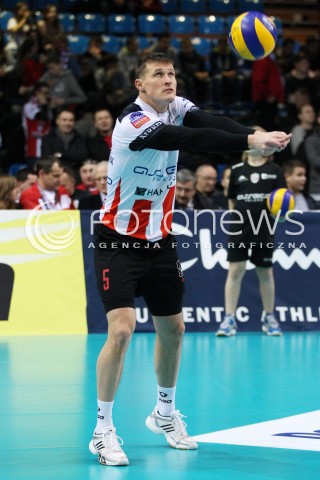  18.12.2013 RZESZOW POLAND <br />SIATKOWKA LIGA MISTRZOW MEN CEV VOLLEYBALL CHAMPIONS LEAGUE 2013 MATCH <br />ASSECO RESOVIA - PARIS VOLLEY <br />N/Z LUKAS TICHACEK SYLWETKA <br /> 