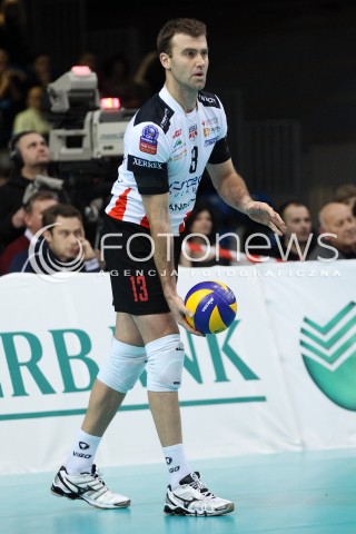  18.12.2013 RZESZOW POLAND <br />SIATKOWKA LIGA MISTRZOW MEN CEV VOLLEYBALL CHAMPIONS LEAGUE 2013 MATCH <br />ASSECO RESOVIA - PARIS VOLLEY <br />N/Z PETER VERES SYLWETKA <br /> 