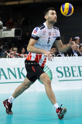  18.12.2013 RZESZOW POLAND <br />SIATKOWKA LIGA MISTRZOW MEN CEV VOLLEYBALL CHAMPIONS LEAGUE 2013 MATCH <br />ASSECO RESOVIA - PARIS VOLLEY <br />N/Z GRZEGORZ KOSOK SYLWETKA <br /> 