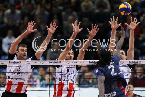  18.12.2013 RZESZOW POLAND <br />SIATKOWKA LIGA MISTRZOW MEN CEV VOLLEYBALL CHAMPIONS LEAGUE 2013 MATCH <br />ASSECO RESOVIA - PARIS VOLLEY <br />N/Z PETER VERES GRZEGORZ KOSOK DAWID KONARSKI MORY SIDIBE <br /> 
