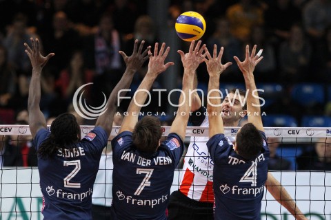  18.12.2013 RZESZOW POLAND <br />SIATKOWKA LIGA MISTRZOW MEN CEV VOLLEYBALL CHAMPIONS LEAGUE 2013 MATCH <br />ASSECO RESOVIA - PARIS VOLLEY <br />N/Z PETER VERES MORY SIDIBE DENNIS VAN DER VEEN JEROEN TROMMEL <br /> 