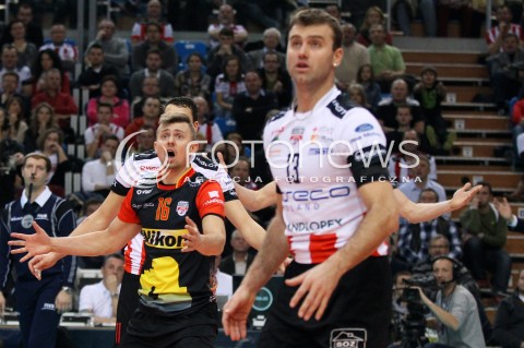  18.12.2013 RZESZOW POLAND <br />SIATKOWKA LIGA MISTRZOW MEN CEV VOLLEYBALL CHAMPIONS LEAGUE 2013 MATCH <br />ASSECO RESOVIA - PARIS VOLLEY <br />N/Z KRZYSZTOF IGNACZAK PETER VERES ZLOSC EMOCJE SZOK<br /> 