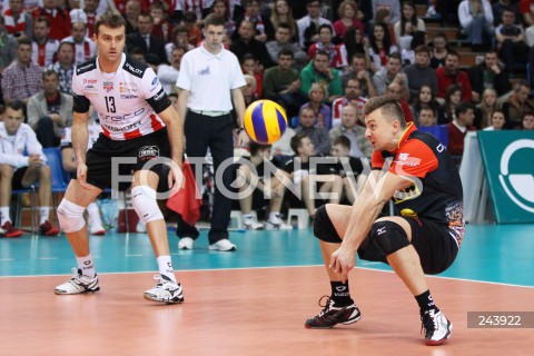  18.12.2013 RZESZOW POLAND <br />SIATKOWKA LIGA MISTRZOW MEN CEV VOLLEYBALL CHAMPIONS LEAGUE 2013 MATCH <br />ASSECO RESOVIA - PARIS VOLLEY <br />N/Z KRZYSZTOF IGNACZAK PETER VERES <br /> 