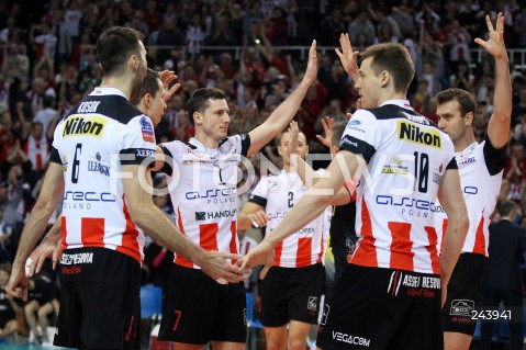  18.12.2013 RZESZOW POLAND <br />SIATKOWKA LIGA MISTRZOW MEN CEV VOLLEYBALL CHAMPIONS LEAGUE 2013 MATCH <br />ASSECO RESOVIA - PARIS VOLLEY <br />N/Z ALEH ACHREM OLIEG AKHREM PETER VERES JOCHEN SCHOPS GRZEGORZ KOSOK RADOSC EMOCJE <br /> 