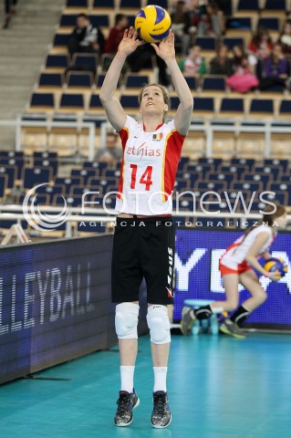  03.01.2014 LODZ ATLAS ARENA<br />SIATKOWKA KOBIET<br />KWALIFIKACJE DO MISTRZOSTW SWIATA 2014<br />2014 FIVB WORLD CHAMPIONSHIP - EUROPEAN QUALIFICATION WOMEN <br />MECZ HISZPANIA - BELGIA ( SPAIN - BELGIUM )<br />N/Z HELENE ROUSSEAUX SYLWETKA <br /> 