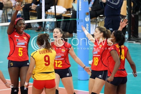  03.01.2014 LODZ ATLAS ARENA<br />SIATKOWKA KOBIET<br />KWALIFIKACJE DO MISTRZOSTW SWIATA 2014<br />2014 FIVB WORLD CHAMPIONSHIP - EUROPEAN QUALIFICATION WOMEN <br />MECZ HISZPANIA - BELGIA ( SPAIN - BELGIUM )<br />N/Z JOSE CORRAL M. MILAGROS COLLAR ALBA M. SANCHEZ  RADOSC EMOCJE <br /> 