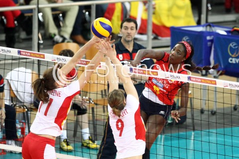  03.01.2014 LODZ ATLAS ARENA<br />SIATKOWKA KOBIET<br />KWALIFIKACJE DO MISTRZOSTW SWIATA 2014<br />2014 FIVB WORLD CHAMPIONSHIP - EUROPEAN QUALIFICATION WOMEN <br />MECZ HISZPANIA - BELGIA ( SPAIN - BELGIUM )<br />N/Z MILAGROS COLLAR ELS VANDESTEENE FREYA AELBRECHT <br /> 