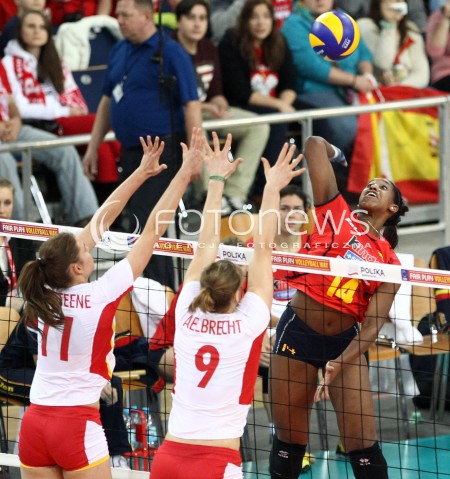  03.01.2014 LODZ ATLAS ARENA<br />SIATKOWKA KOBIET<br />KWALIFIKACJE DO MISTRZOSTW SWIATA 2014<br />2014 FIVB WORLD CHAMPIONSHIP - EUROPEAN QUALIFICATION WOMEN <br />MECZ HISZPANIA - BELGIA ( SPAIN - BELGIUM )<br />N/Z JESSICA RIVERO ELS VANDESTEENE FREYA AELBRECHT <br /> 