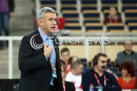  03.01.2014 LODZ ATLAS ARENA<br />SIATKOWKA KOBIET<br />KWALIFIKACJE DO MISTRZOSTW SWIATA 2014<br />2014 FIVB WORLD CHAMPIONSHIP - EUROPEAN QUALIFICATION WOMEN <br />MECZ HISZPANIA - BELGIA ( SPAIN - BELGIUM )<br />N/Z GERT VANDE BROEK TRENER ( HEAD COACH )SYLWETKA <br /> 