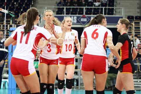  03.01.2014 LODZ ATLAS ARENA<br />SIATKOWKA KOBIET<br />KWALIFIKACJE DO MISTRZOSTW SWIATA 2014<br />2014 FIVB WORLD CHAMPIONSHIP - EUROPEAN QUALIFICATION WOMEN <br />MECZ HISZPANIA - BELGIA ( SPAIN - BELGIUM )<br />N/Z FRAUKE DIRICKX LISE VAN HECKE RADOSC EMOCJE <br /> 