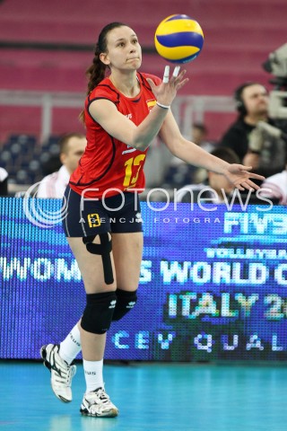  03.01.2014 LODZ ATLAS ARENA<br />SIATKOWKA KOBIET<br />KWALIFIKACJE DO MISTRZOSTW SWIATA 2014<br />2014 FIVB WORLD CHAMPIONSHIP - EUROPEAN QUALIFICATION WOMEN <br />MECZ HISZPANIA - BELGIA ( SPAIN - BELGIUM )<br />N/Z HELIA GONZALEZ SYLWETKA <br /> 